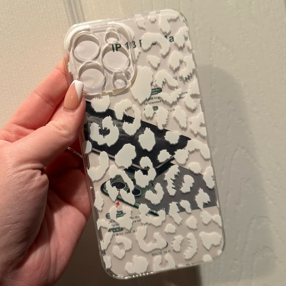 Brand new Stylish Leopard Print iPhone 13 Pro Max Case
